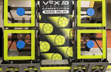 Robotika jede! Naše parta míří na VEX IQ Rapid Relay
