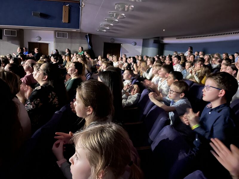 Výlet žáků do Divadla Broadway na představení Lotrando a Zubejda