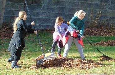 Podzimní práce v areálu školy